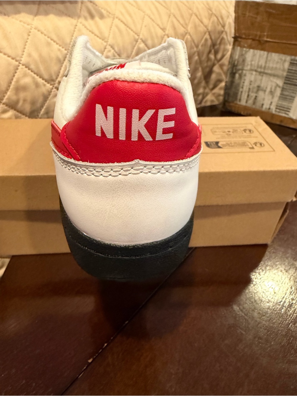 Level SS- Nike Field General 82 SP’ White Varsity Red’ FQ8762-100 Size M 6.5 W 8